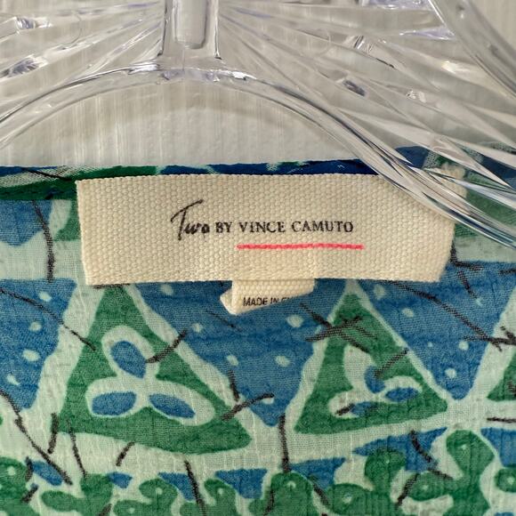 Two by Vince Camuto Women's Sheer Long Sleeve Top Size Large. - Picture 8 of 14